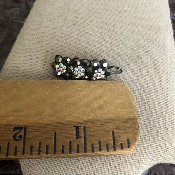 Vintage Rhinestone Hair Clip - Picture 3 of 3